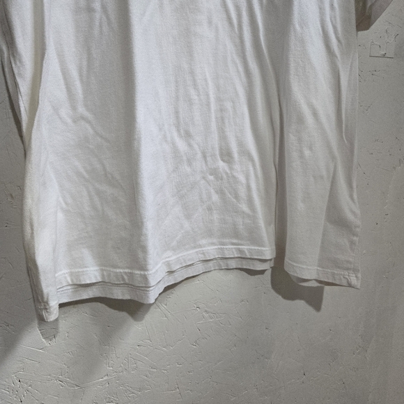 Rock & Republic | White Mens T-Shirt - Picture 3 of 8